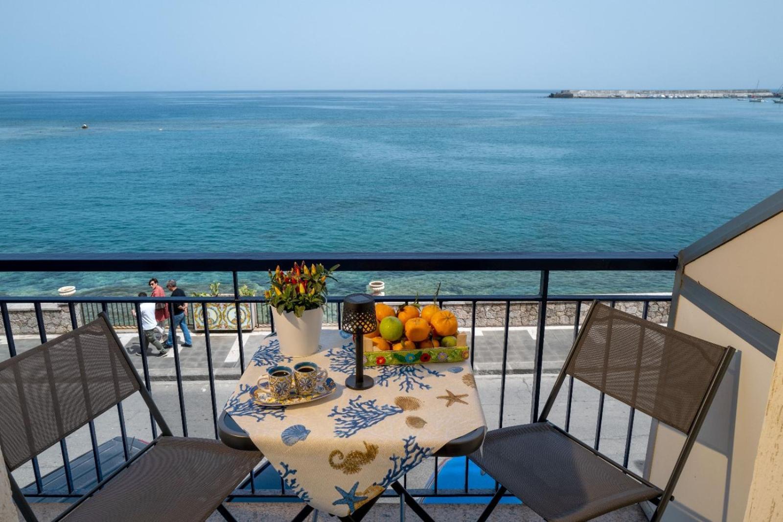 Zia Rina Apartment Naxos Giardini-Naxos Kültér fotó